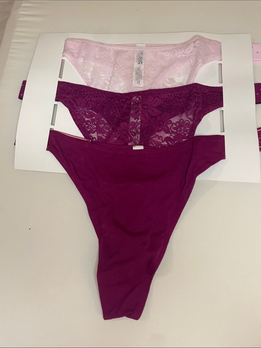 Victoria's Secret 4 Pack Lace & Cotton Thong Set - Light Pink & Berry and black